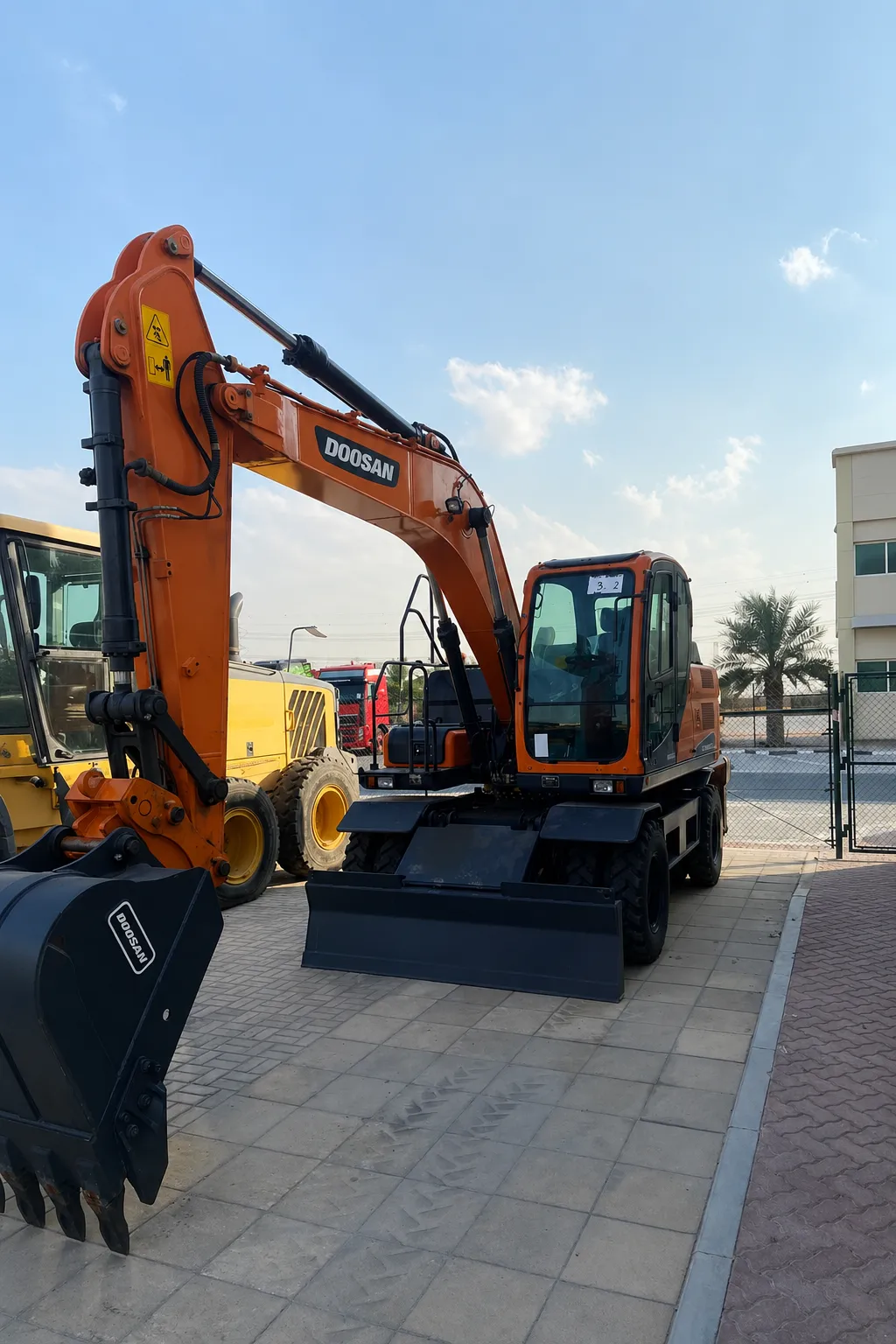Doosan DX150WE-9CN Wheeled Excavator 2023 Ref H-2054 Doosan DX150WE-9CN wheeled excavator 2023 ref H-2054 with 13500 kg operating weight