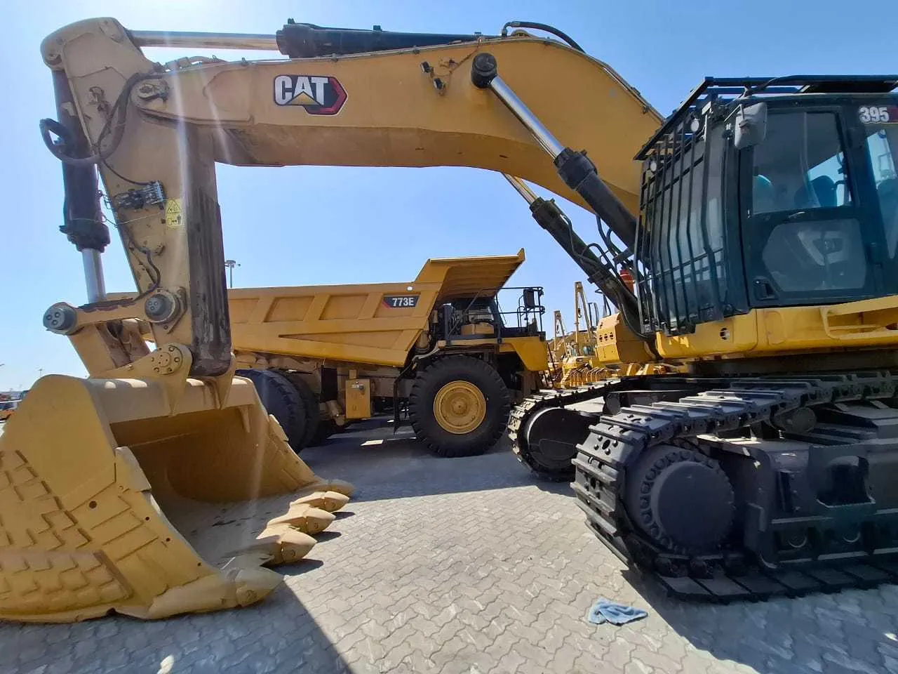 Caterpillar 395 Excavator 2020 Ref H-2045 Caterpillar 395 excavator 2020 ref H-2045 with 12500 working hours and 94100 kg operating weight