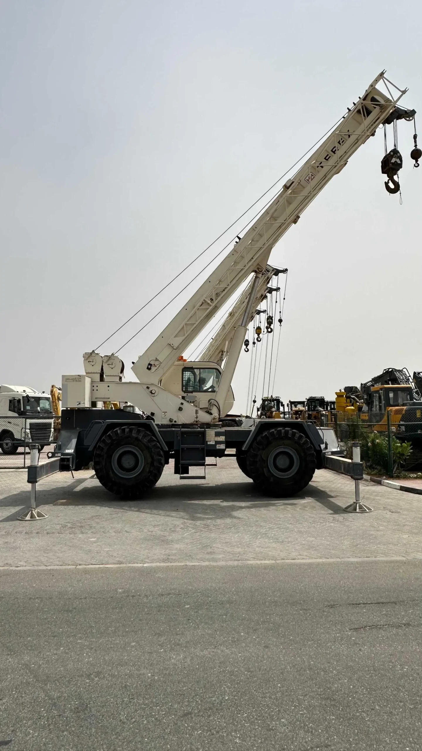 Terex RT555 Rough Terrain Crane 2014 Ref H-2041 Terex RT555 rough terrain crane 2014 ref H-2041 with 8000 working hours and 34850 kg operating weight