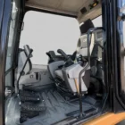 Caterpillar 320 EL operator cab overview