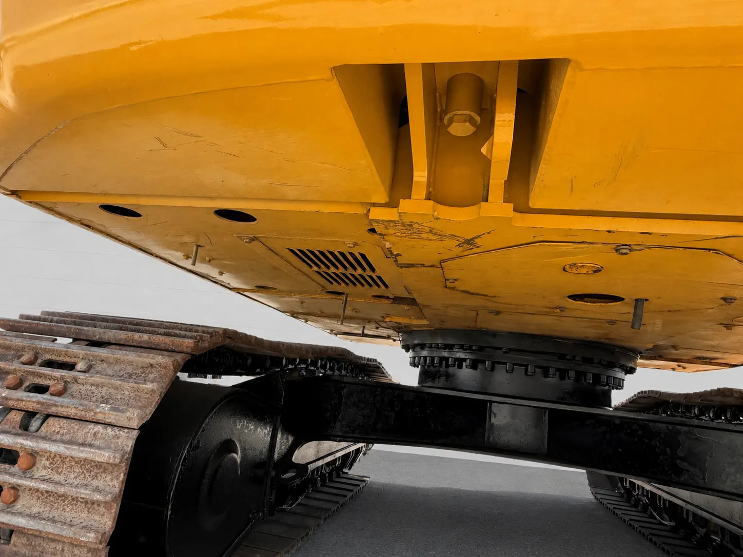 Caterpillar 320 EL excavator undercarriage